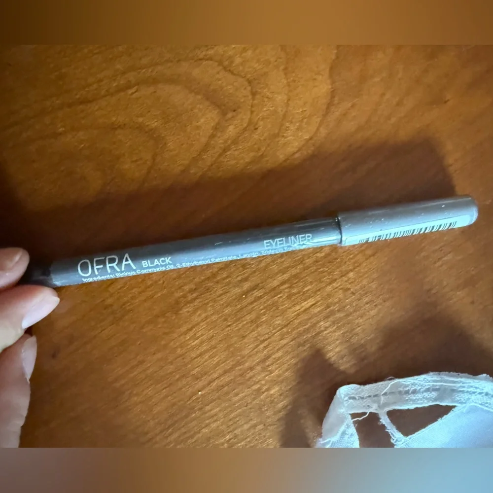 ❤️ 3/$25 OFRA Eyeliner Pencil in Black